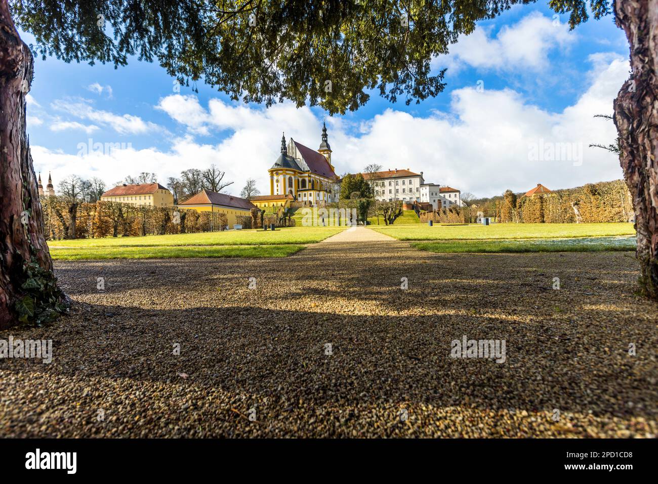 Der Klostergarten diente als Rückzugsort für die Zisterziensermönche der Abtei Neuzelle. Der Klostergarten gilt als der einzige historische Barockgarten im Bundesstaat Brandenburg. Barockkloster Neuzelle, Deutschland Stockfoto