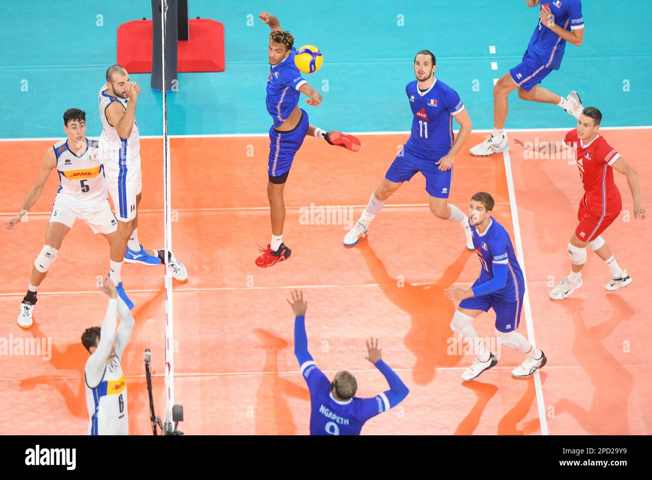 Barthélémy Chinenyeze, Antoine Brizard, Trevor Clevenot (Frankreich gegen Italien). Volleyball-Weltmeisterschaft 2022. Viertelfinale. Stockfoto