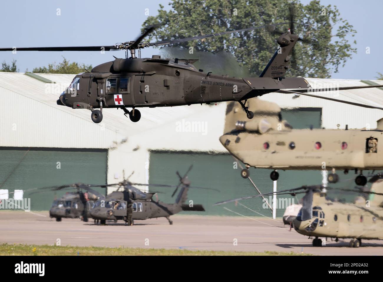 US Army Sikorsky HH-60m Black Hawk Helikopter trifft auf einem Luftwaffenstützpunkt ein. Niederlande - 22. Juni 2018 Stockfoto