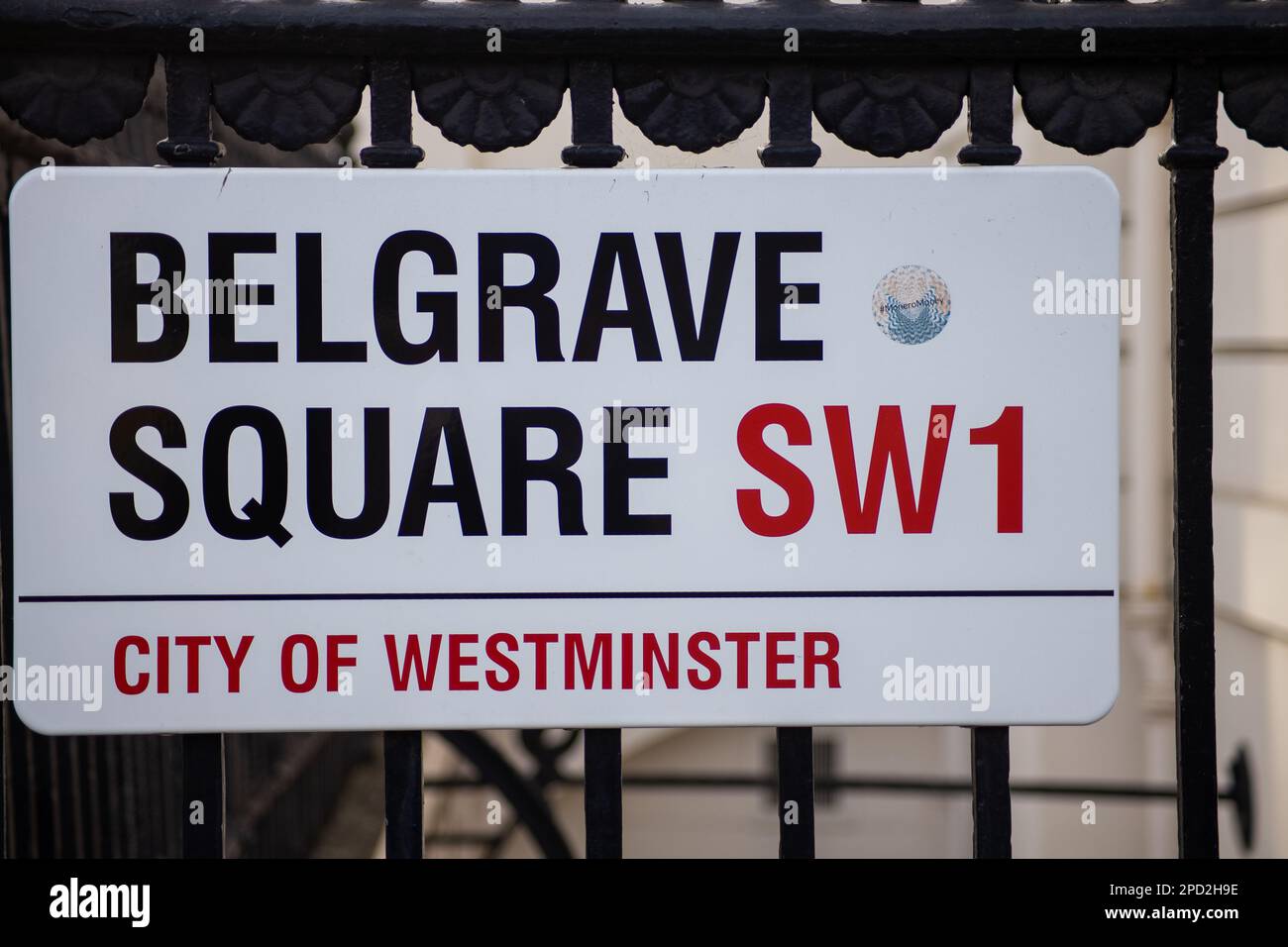 Straßenschild am Belgrave Square. Stockfoto