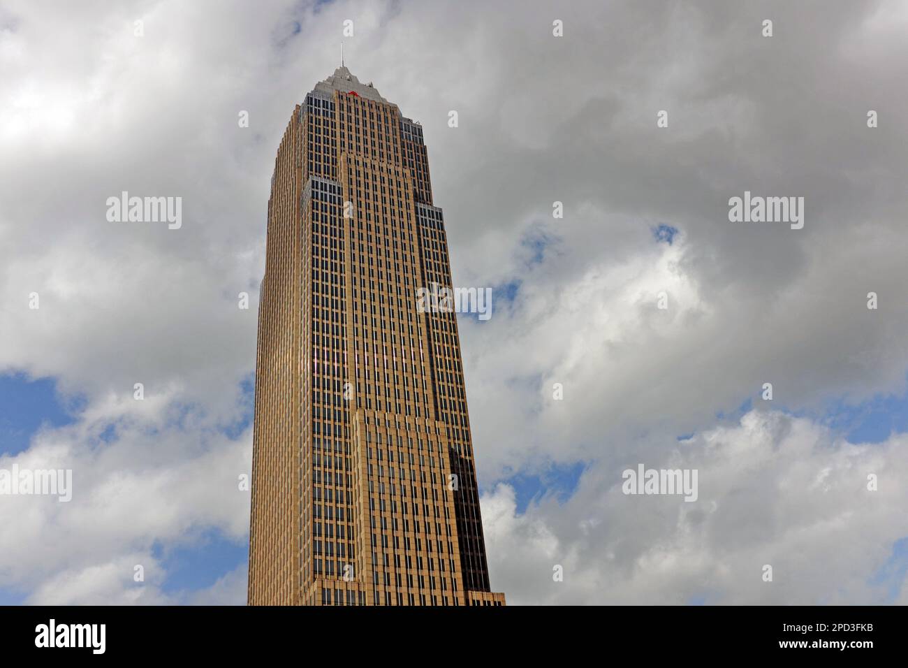 Key Tower ist ein 57-stöckiger Wolkenkratzer, der größte in Ohio in Cleveland, Ohio, ist Hauptsitz von KeyBank, Squire Patton und Boggs und Baker Hostetler. Stockfoto