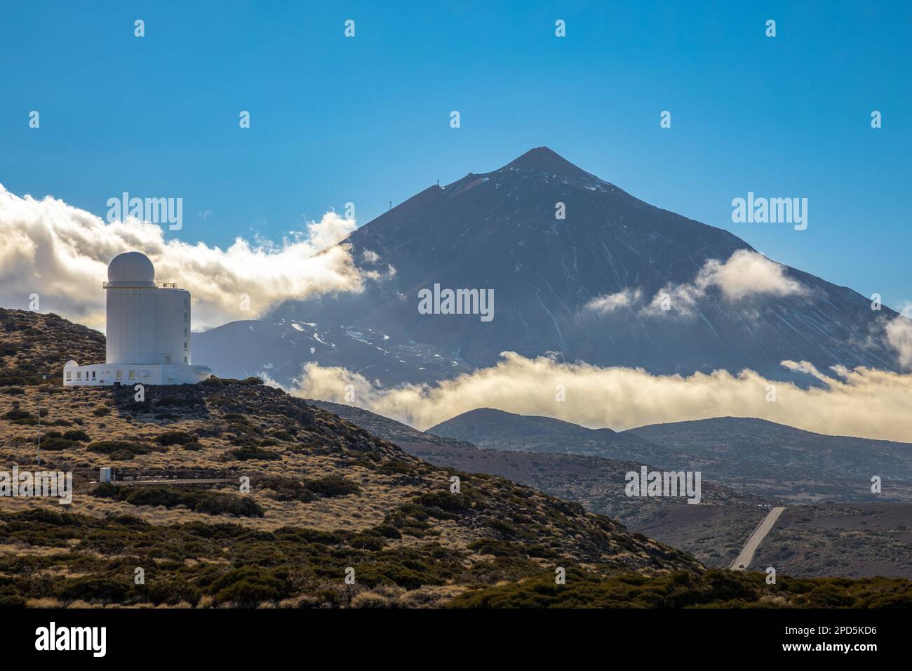 Observatorium vor dem Gipfel des Teide, Teneriffa, Spanien Stockfoto