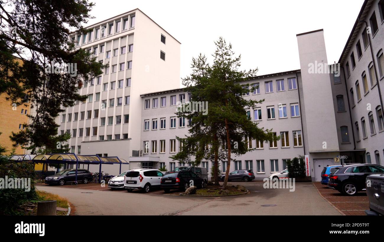SCHWEIZ, ZÜRICH, SCHLIEREN, 20,9.2022;Ein Foto von Koran - heiliges Buch im Inneren der Moschee im Züricher Islamischen Zentrum. (BOSNIENS ZH DZEMAT Stockfoto