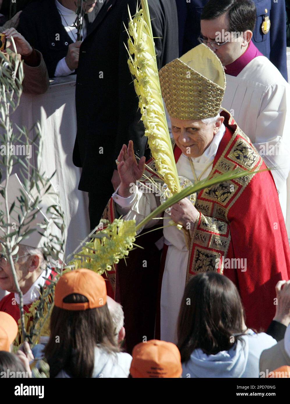 Pope Benedict XVI Blesses The Faithful During An Open-air Mass To ...