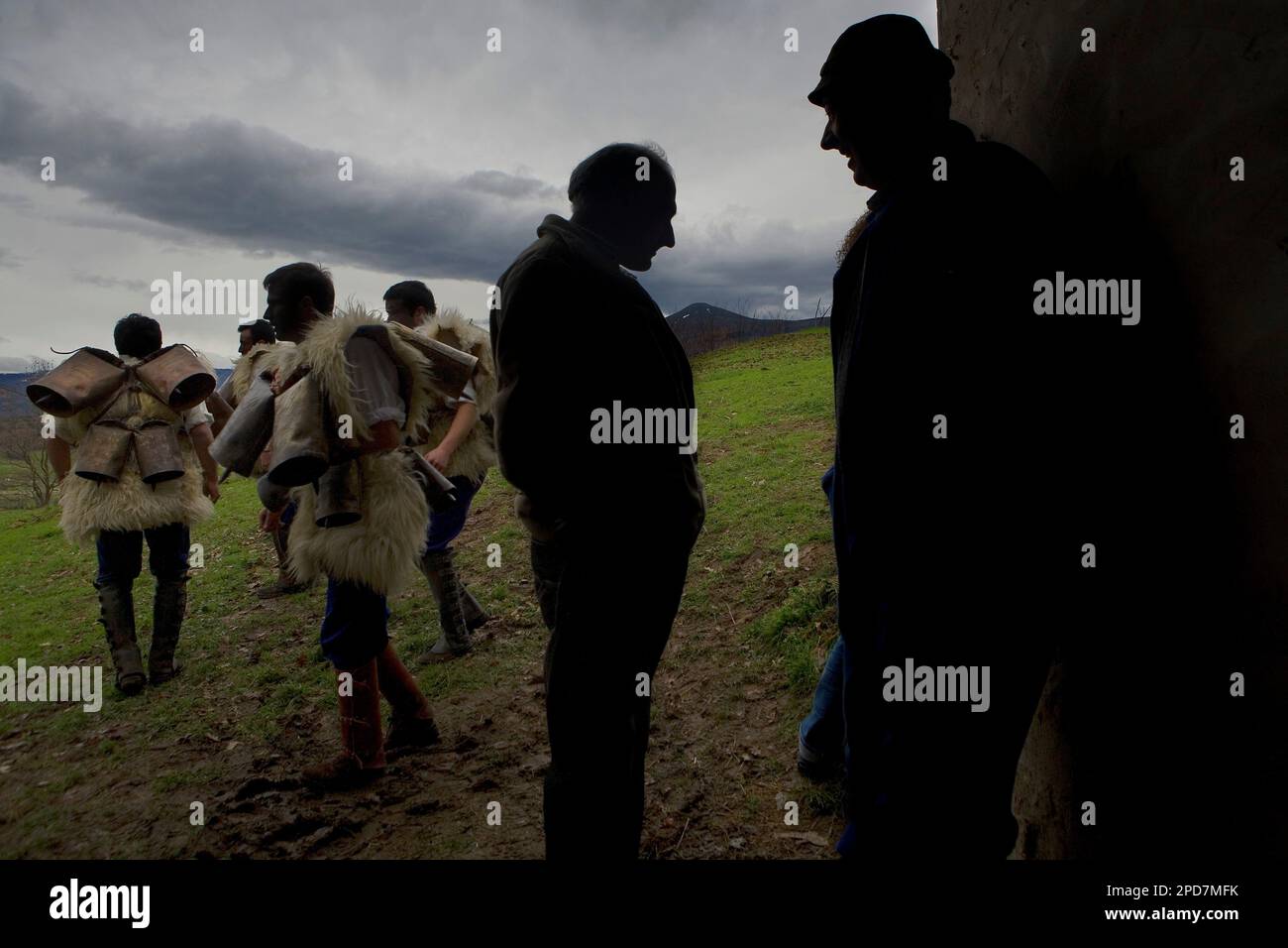 "La Vijanera´carnival, Zamarracos, Vorbereitung des Karnevals, Silio, Molledo. Kantabrien, Spanien. Stockfoto