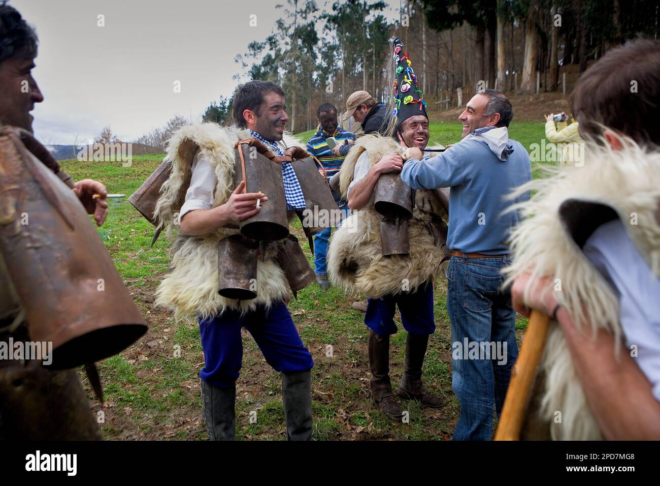 "La Vijanera´carnival, Zamarracos, Vorbereitung des Karnevals, Silio, Molledo. Kantabrien, Spanien. Stockfoto