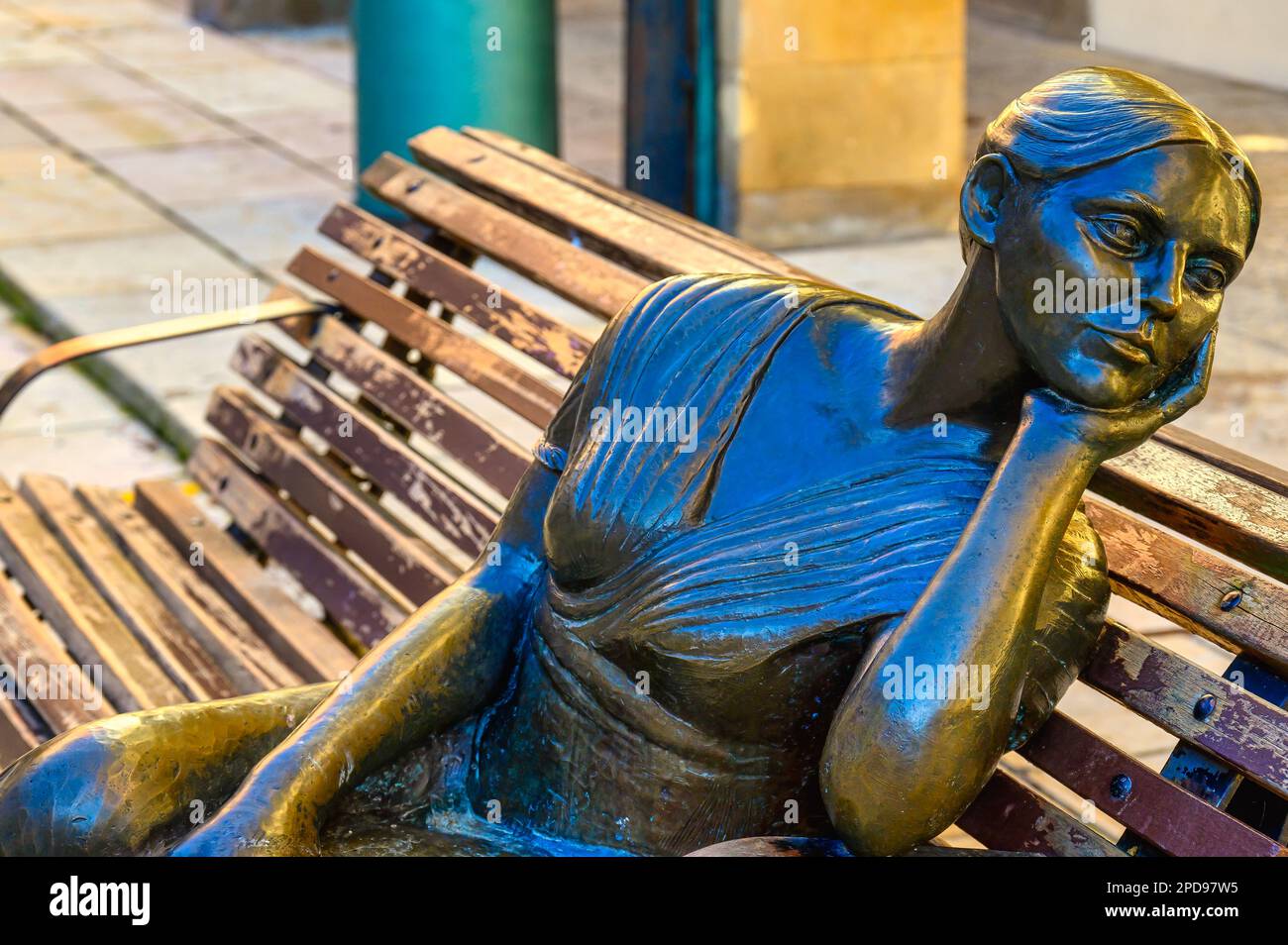 Oviedo, Asturien, Spanien: Skulptur namens La Bella Lola von Carmen Fraile Stockfoto