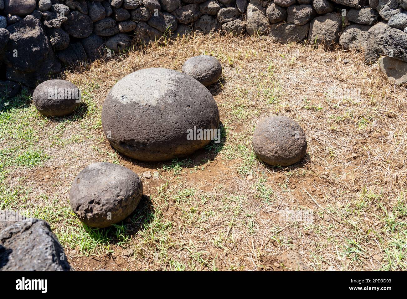 Der Magnetstein von Te Pito Kura im archäologischen Komplex Te Pito Kura auf der Osterinsel. Stockfoto