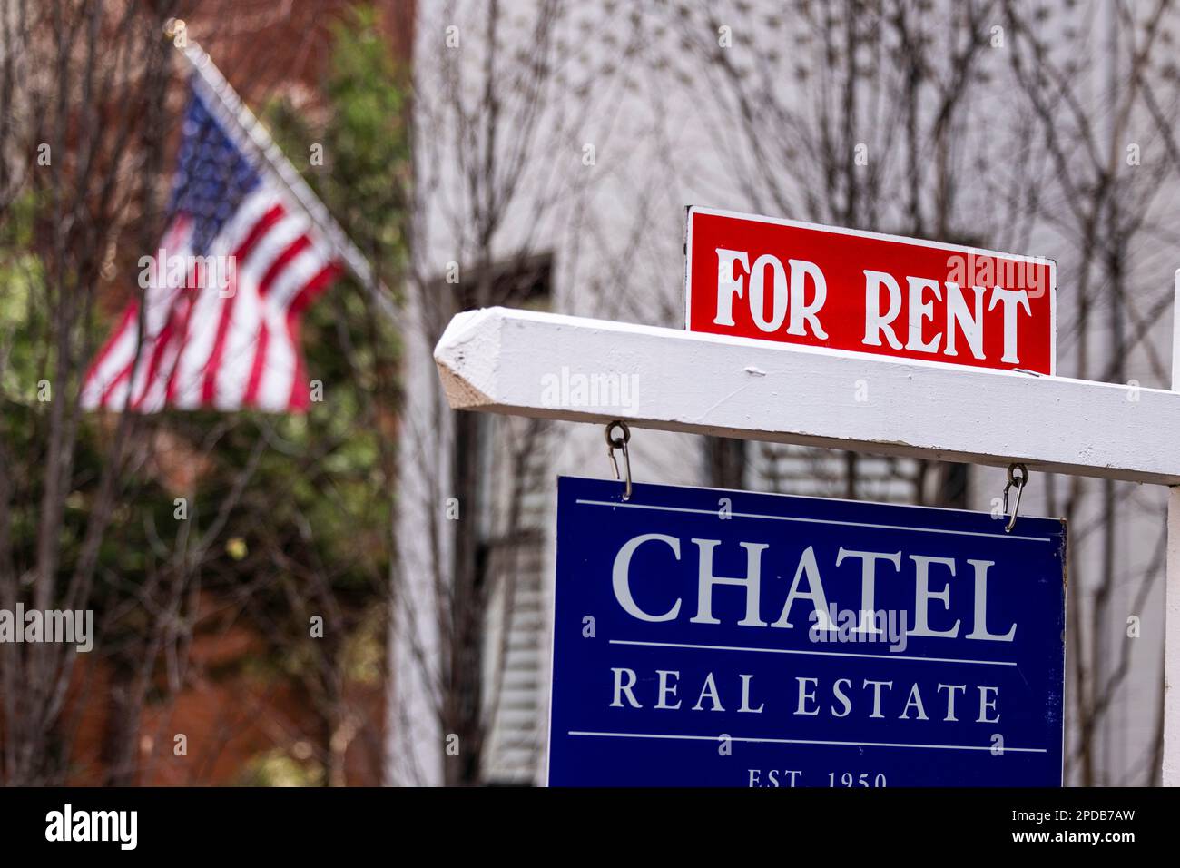 Washington, USA. 14. März 2023. Das Foto wurde am 14. März 2023 aufgenommen und zeigt ein Haus zur Miete in Washington, DC, USA. Die USA Der Verbraucherpreisindex (CPI) für alle Verbraucher in Städten stieg im Februar um 0,4 Prozent, laut Regierungsdaten, die am Dienstag veröffentlicht wurden. Kredit: Aaron Schwartz/Xinhua/Alamy Live News Stockfoto