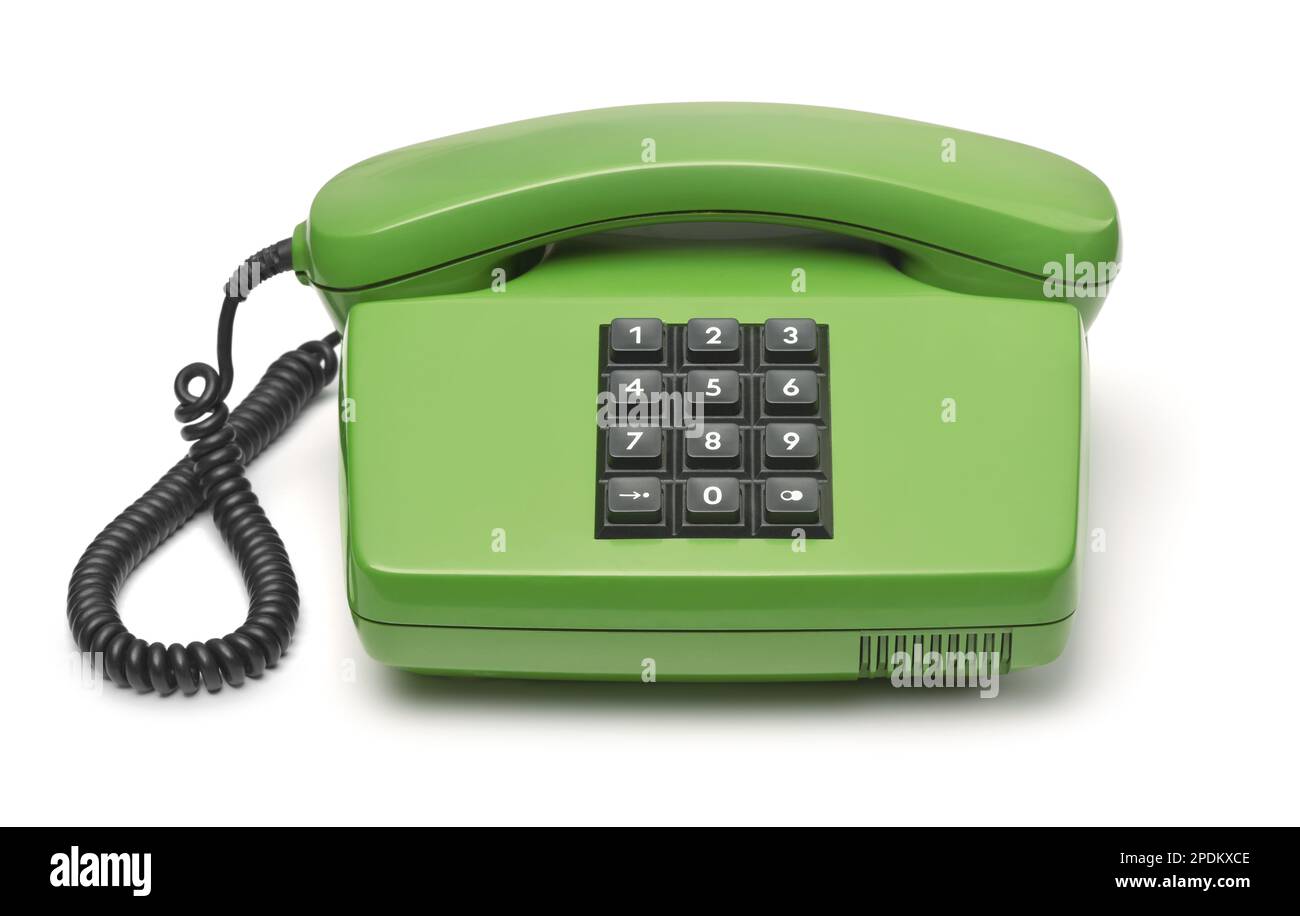 Vorderansicht des grünen, klassischen Festnetztelefons mit Drucktaste, isoliert auf weiß Stockfoto