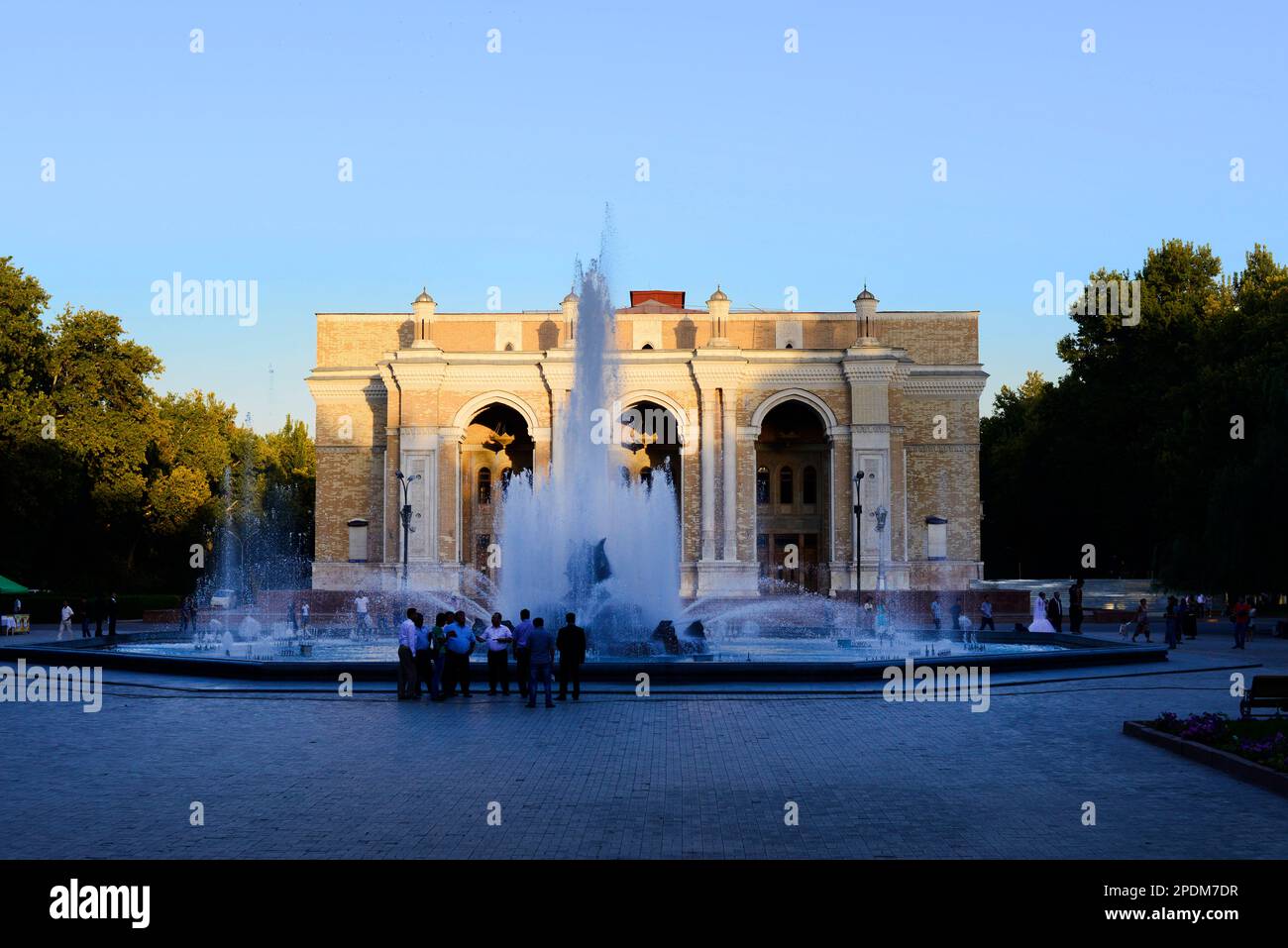 Die Bolschoi-Oper und das Balletttheater Alisher Navoi in Taschkent, Usbekistan. Stockfoto