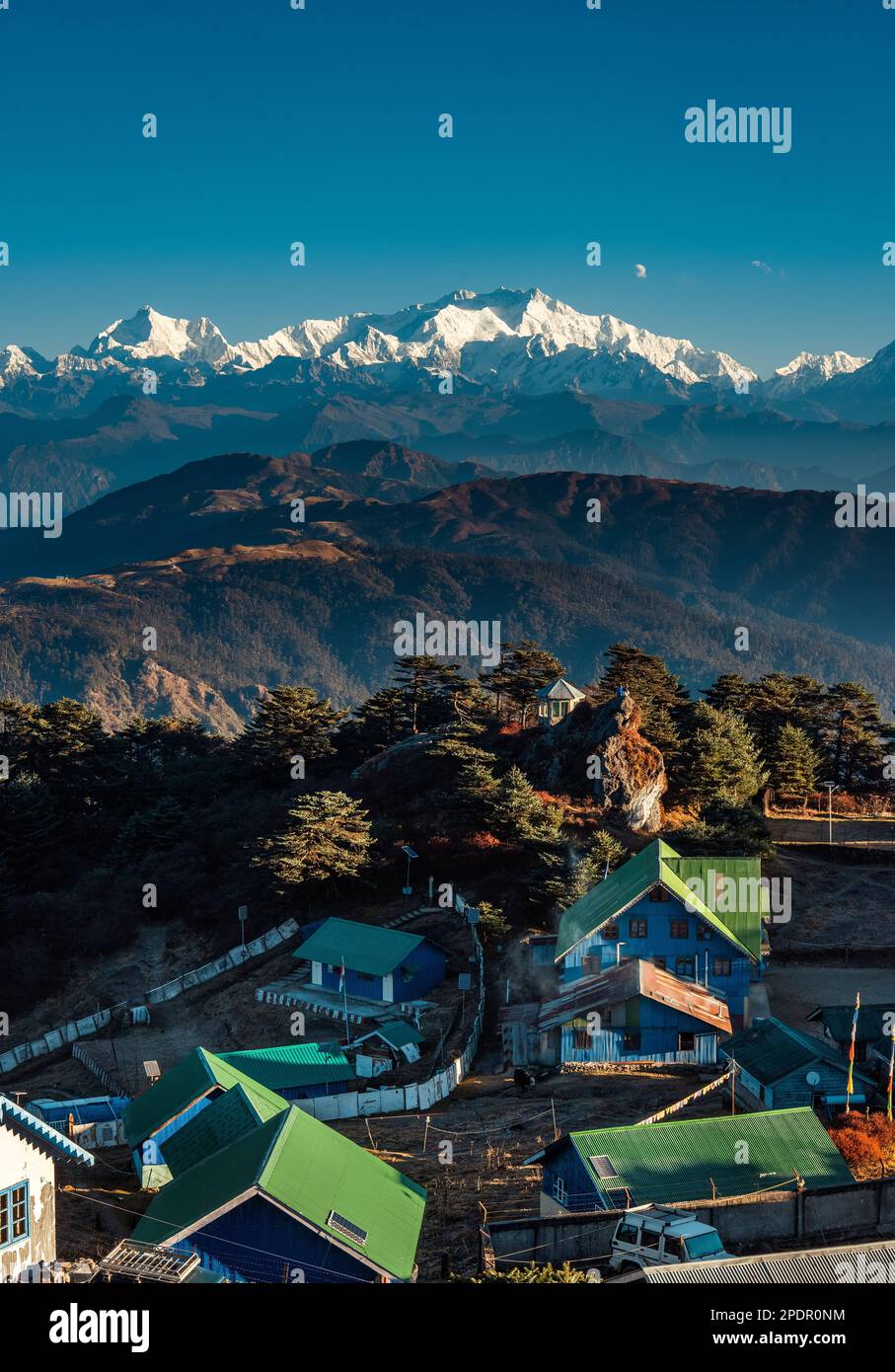 Sandakphu ist der höchste Gipfel im Bundesstaat Westbengalen, Indien. Stockfoto