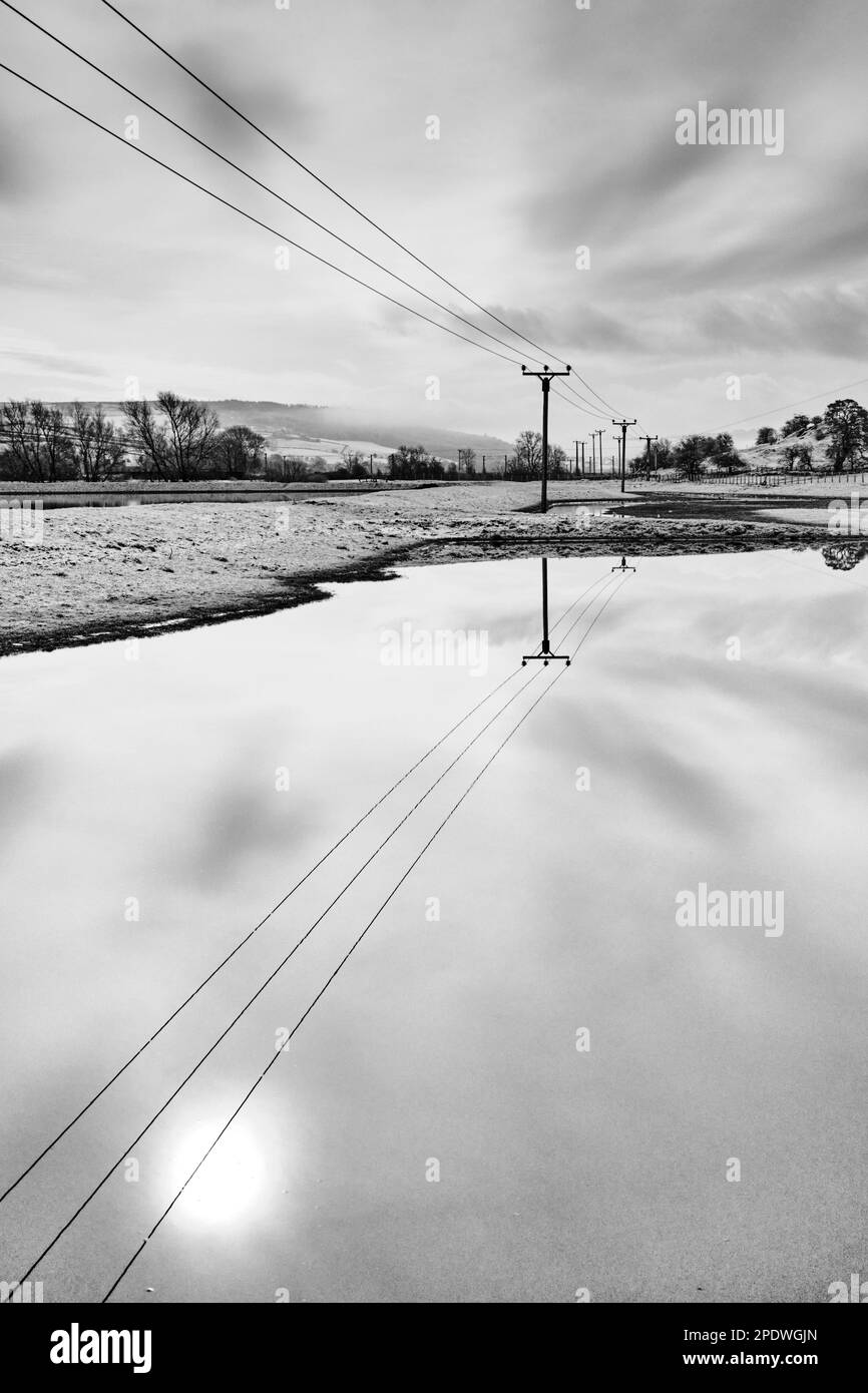 Hochwasser Hochwasser Hochwasser Winter Schwarzwei-Stockfotos Und -bilder - Alamy