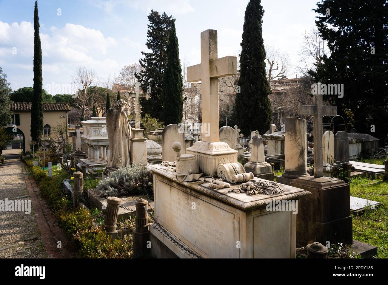 Der englische oder protestantische Friedhof in Florenz, Italien. Unter den Gräbern ist die der Dichterin Elizabeth Barrett Browning und Fanny Holman-Hunt Stockfoto