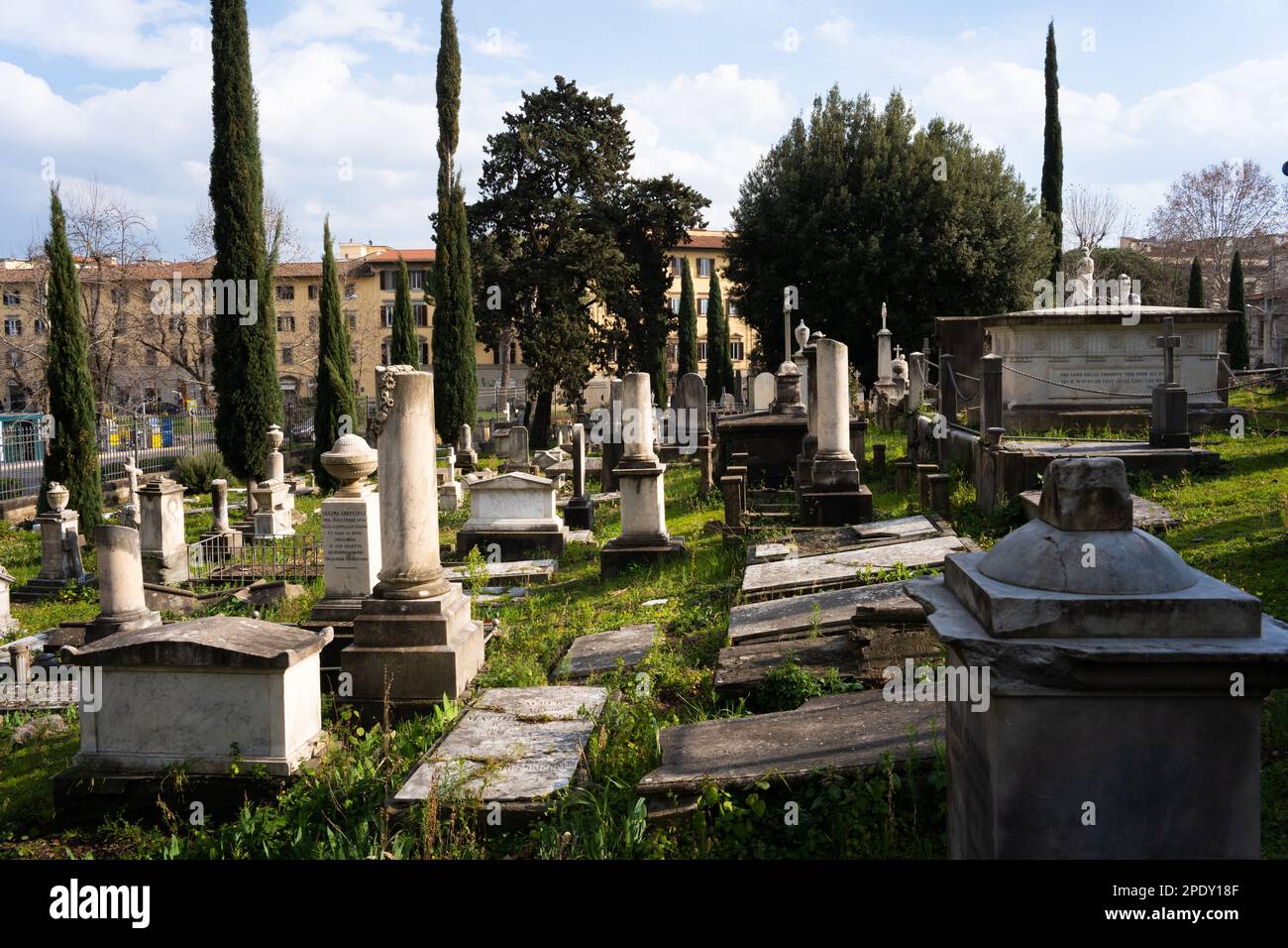 Der englische oder protestantische Friedhof in Florenz, Italien. Unter den Gräbern ist die der Dichterin Elizabeth Barrett Browning und Fanny Holman-Hunt Stockfoto