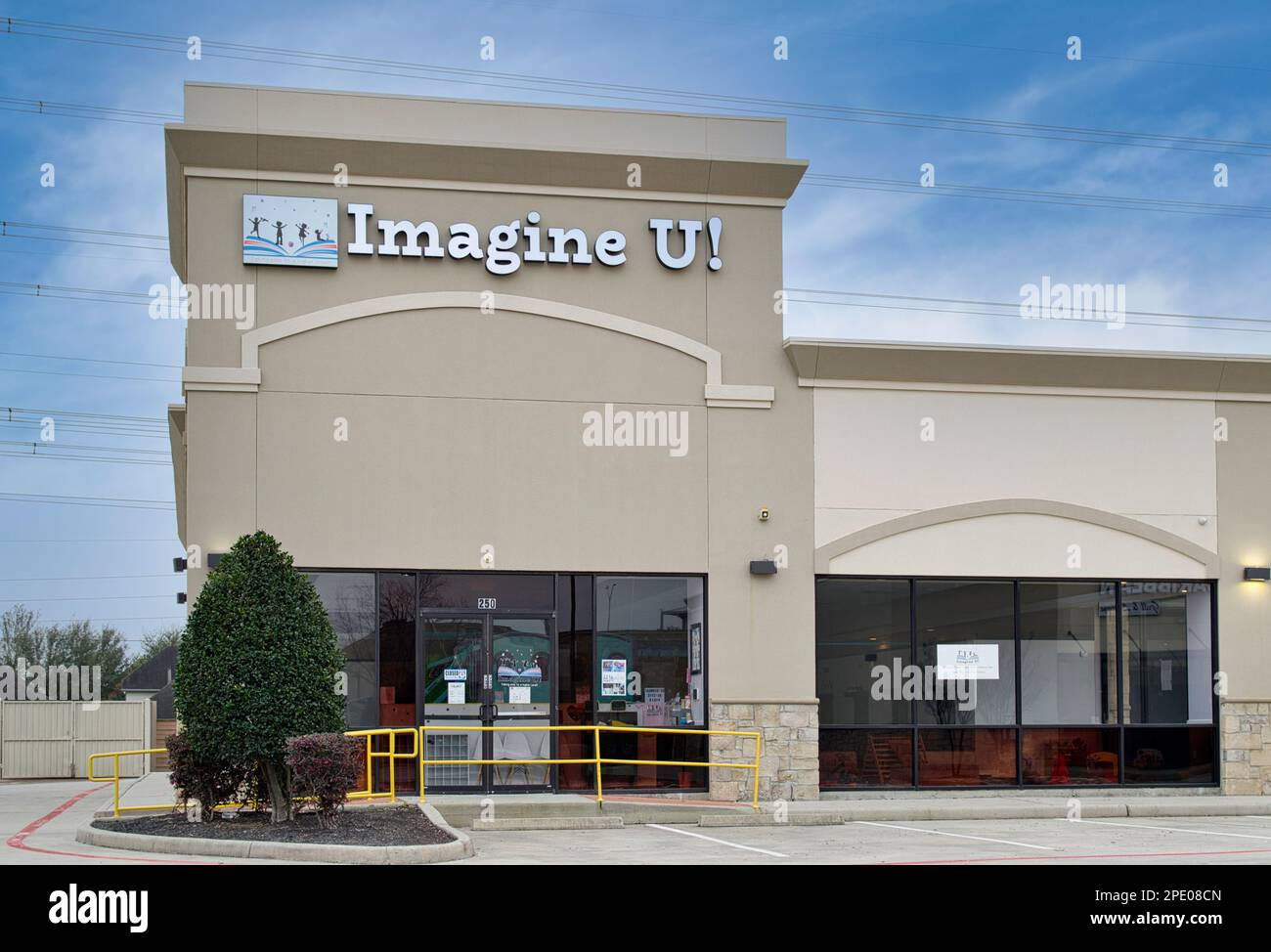 Humble, Texas, USA 02-26-2023: Imagine U! storefront Exterieur in Humble, TX. Erholungseinrichtung für kleine Kinder zum Lernen und Spielen. Stockfoto