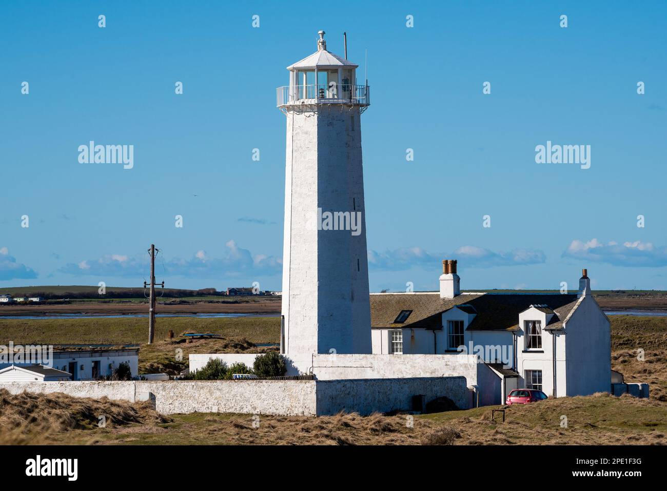 Ein Blick Walney Lighthouse, Walney Island, Barrow-in-Furness, Cumbria, Großbritannien. Es war der letzte bemannte Leuchtturm in England. Stockfoto