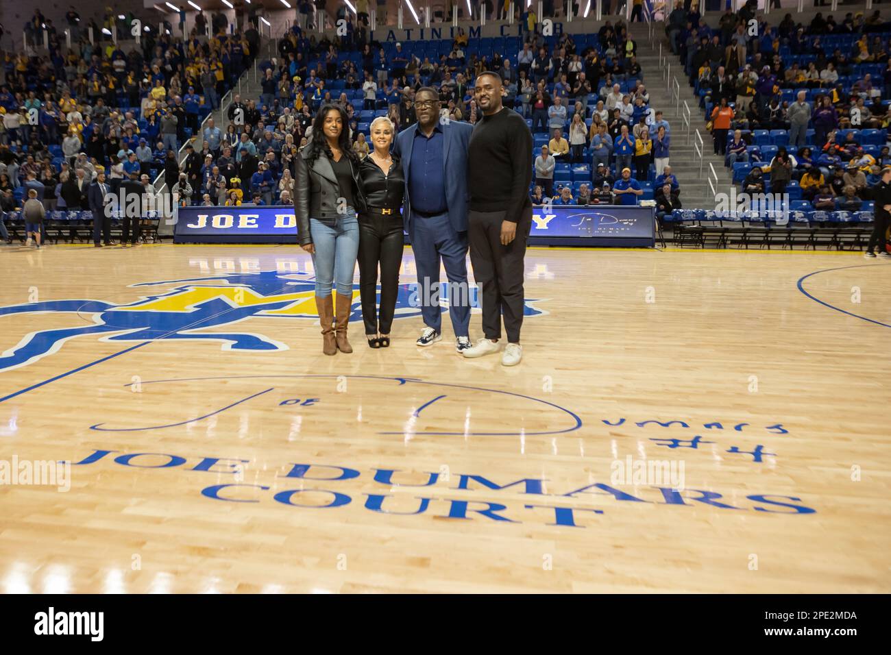 McNeese State University ernennt das Gericht nach Cowboy Great und NBA Hall of Fame Mitglied Joe Dumars, Donnerstag, 5. Januar 2023, in Lake Charles, Louisiana Stockfoto