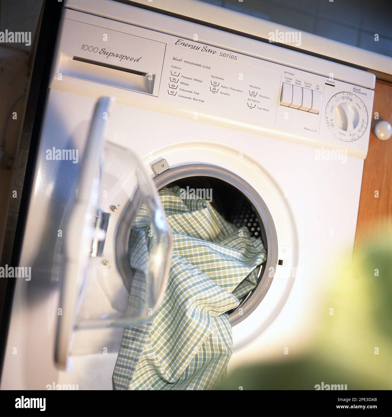 Frontlader-Waschmaschine Stockfoto