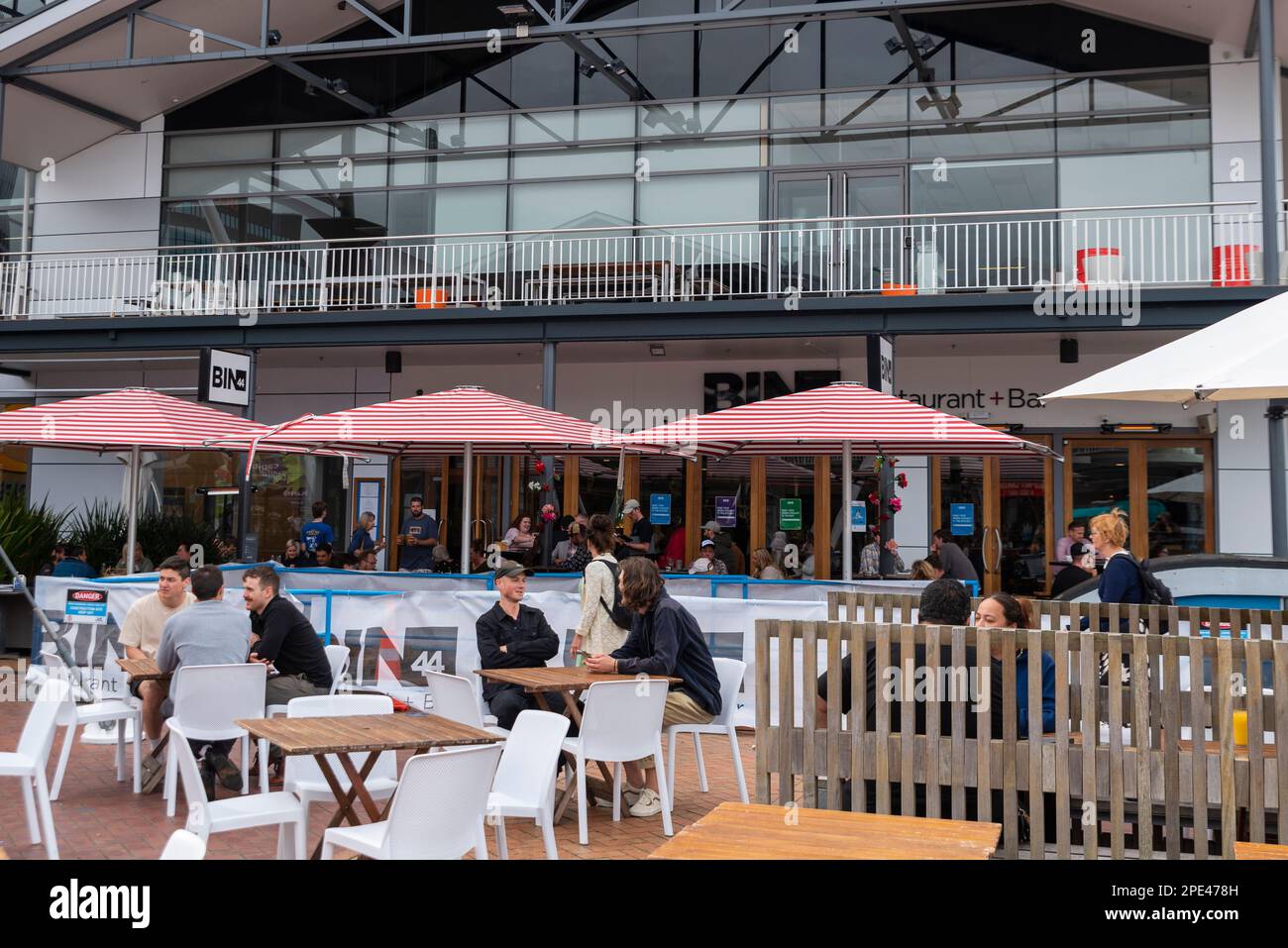 Bin44 Restaurant und Bar, Wellington, Neuseeland. Freizeitbereich im zentralen Geschäftsviertel von Wellington Stockfoto