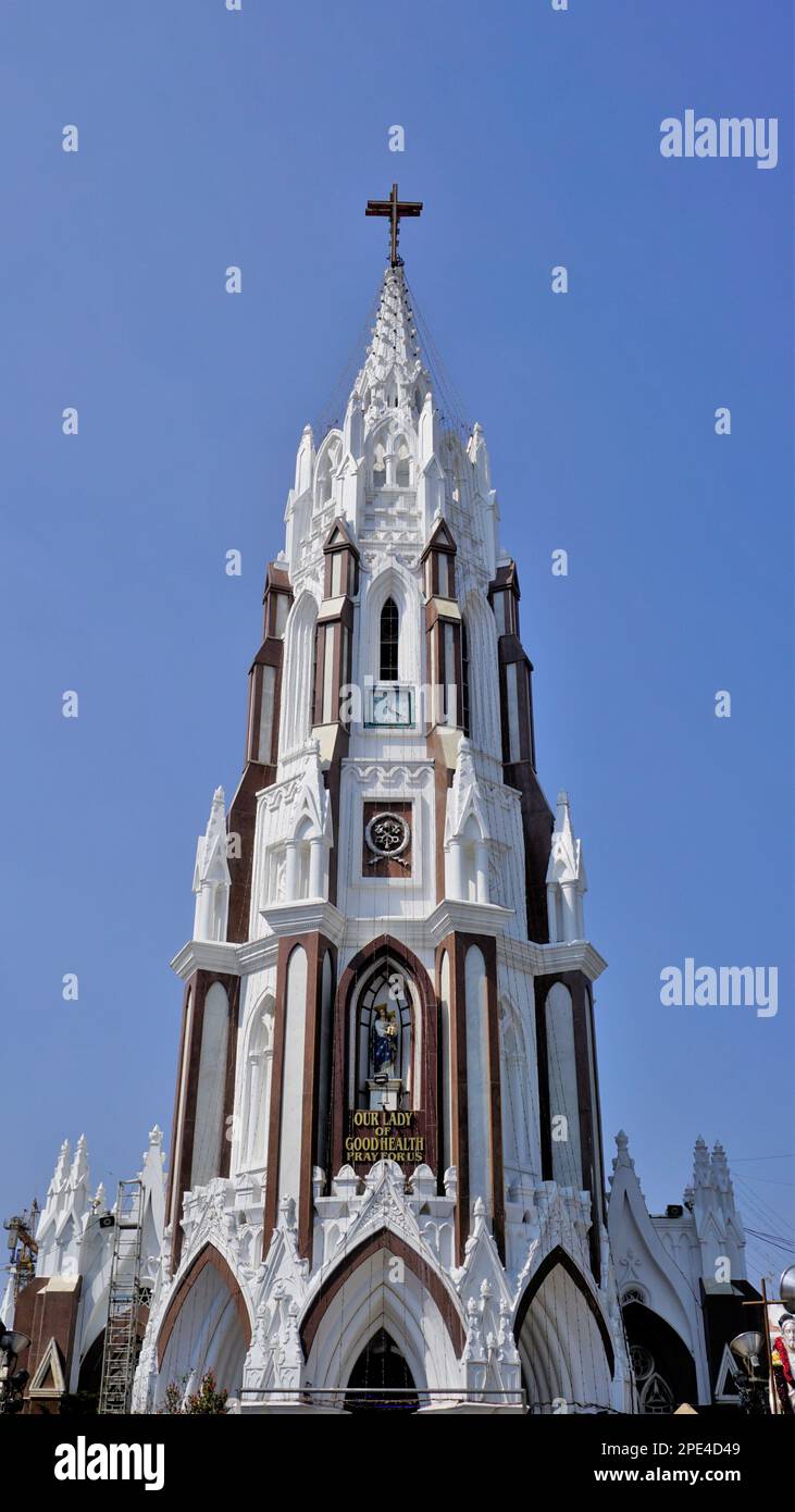 Wunderschöne Architektur der Basilika St. marys oder der Kirche Velankannimatha. Stockfoto