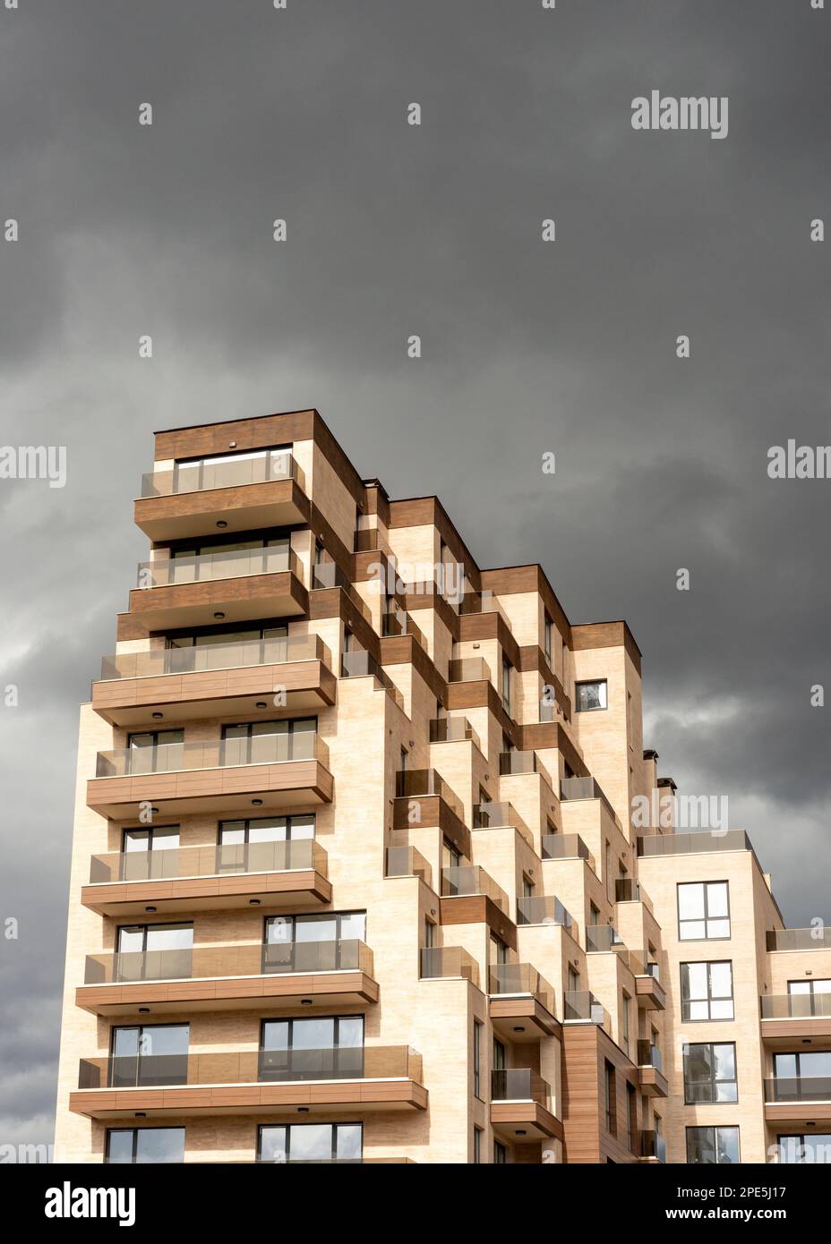 Wohnsitz Bulgarien Neubau eines modernen Wohnblocks in Sofia, Bulgarien, Osteuropa, Balkan, EU mit Kopierbereich Stockfoto