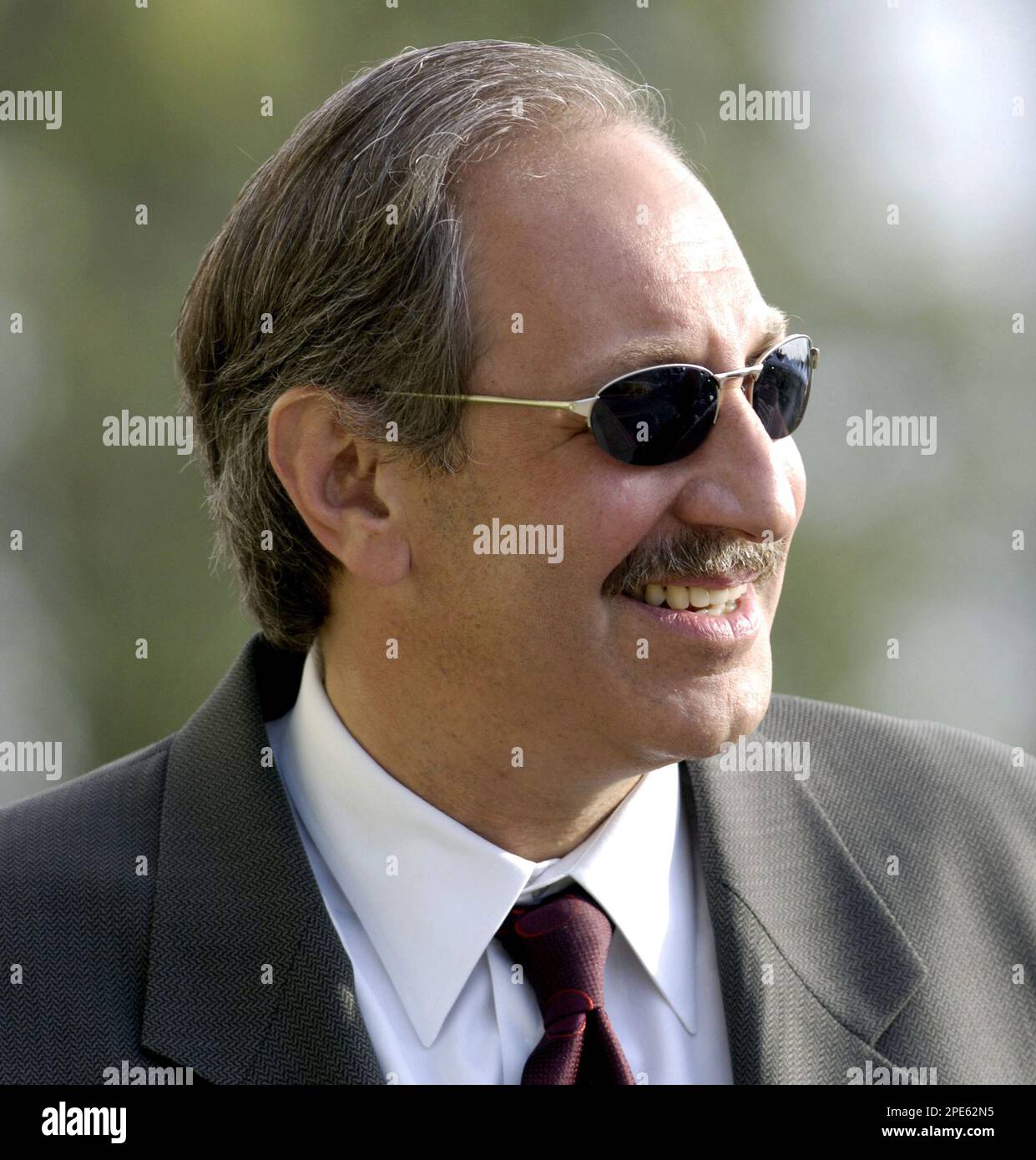 Mark Geragos, former attorney for Michael Jackson, enters the Santa