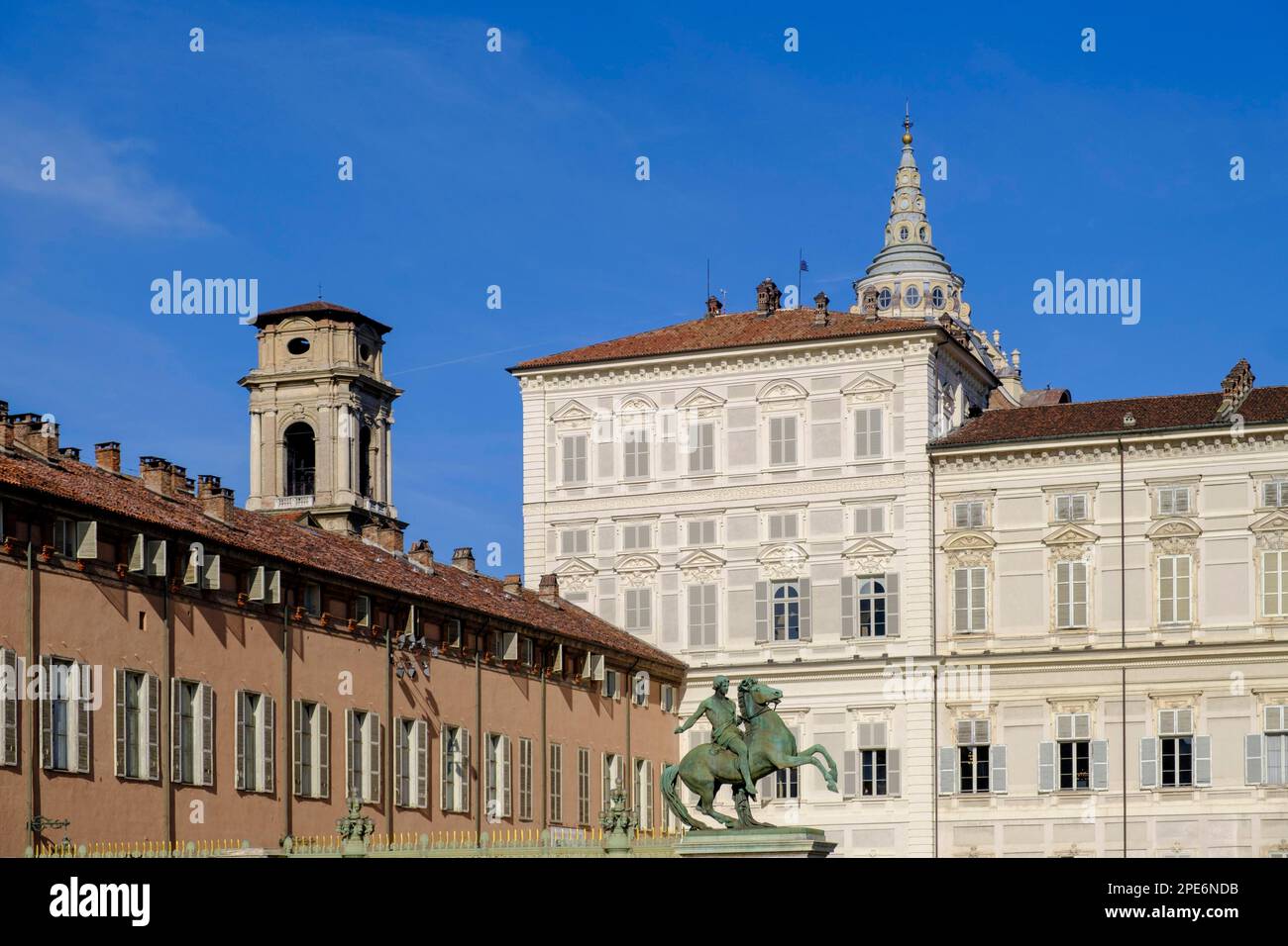 Piazza Castello mit Palazzo reale di Torino, Turin, Piemont, Italien Stockfoto