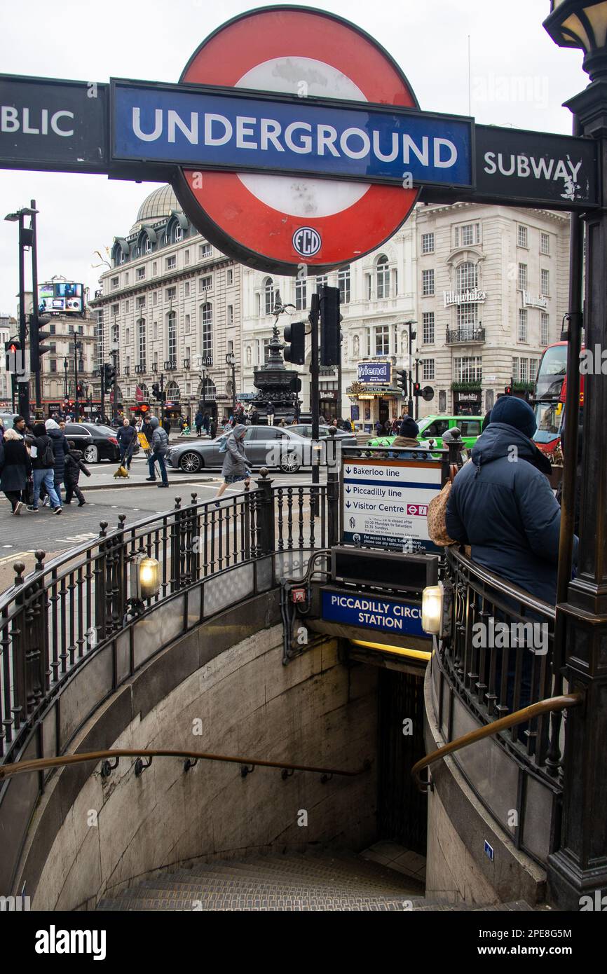 London, Großbritannien. 15. März 2023. Züge und U-Bahn-Stationen sind geschlossen oder bieten wenig Service als Streikaktion von ASLEF und RMT. Kredit: Sinai Noor/Alamy Live News Stockfoto