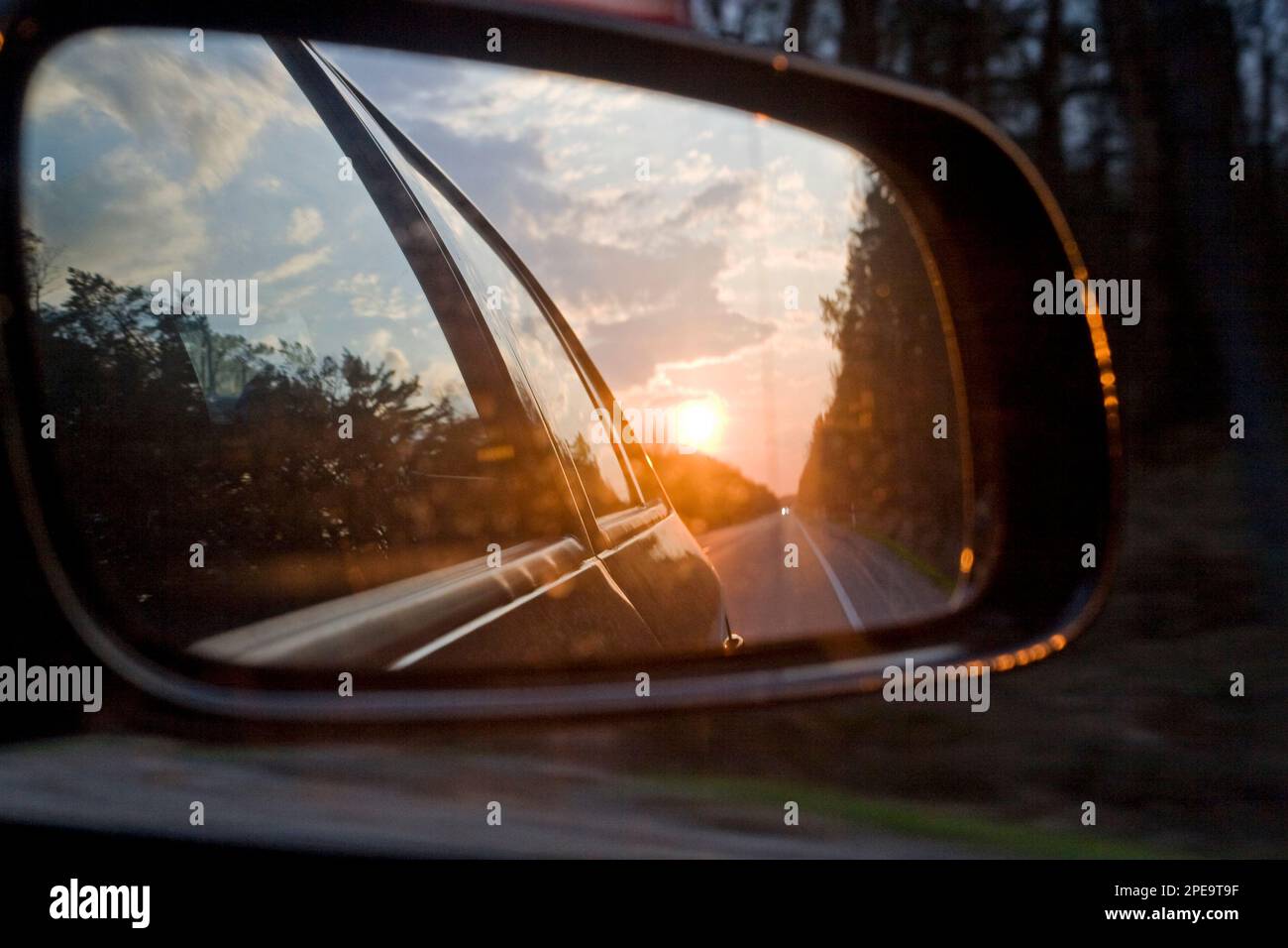 Geschwindigkeit bei Sonnenuntergang Stockfoto