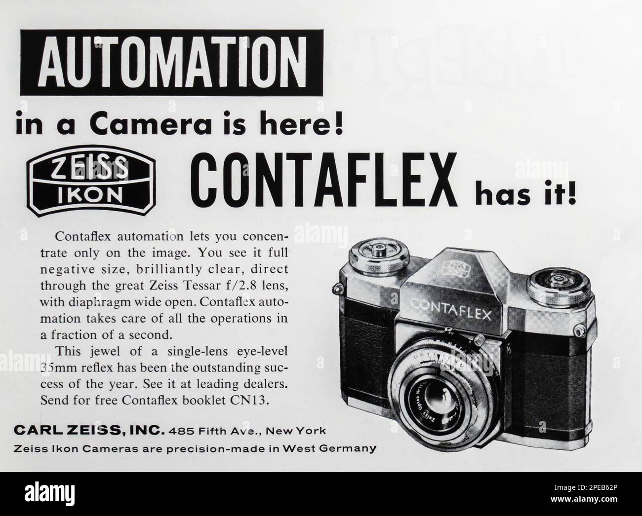 Contaflex und Zeiss Werbespot in einer Zeitschrift NatGeo Juli 1956 Stockfoto
