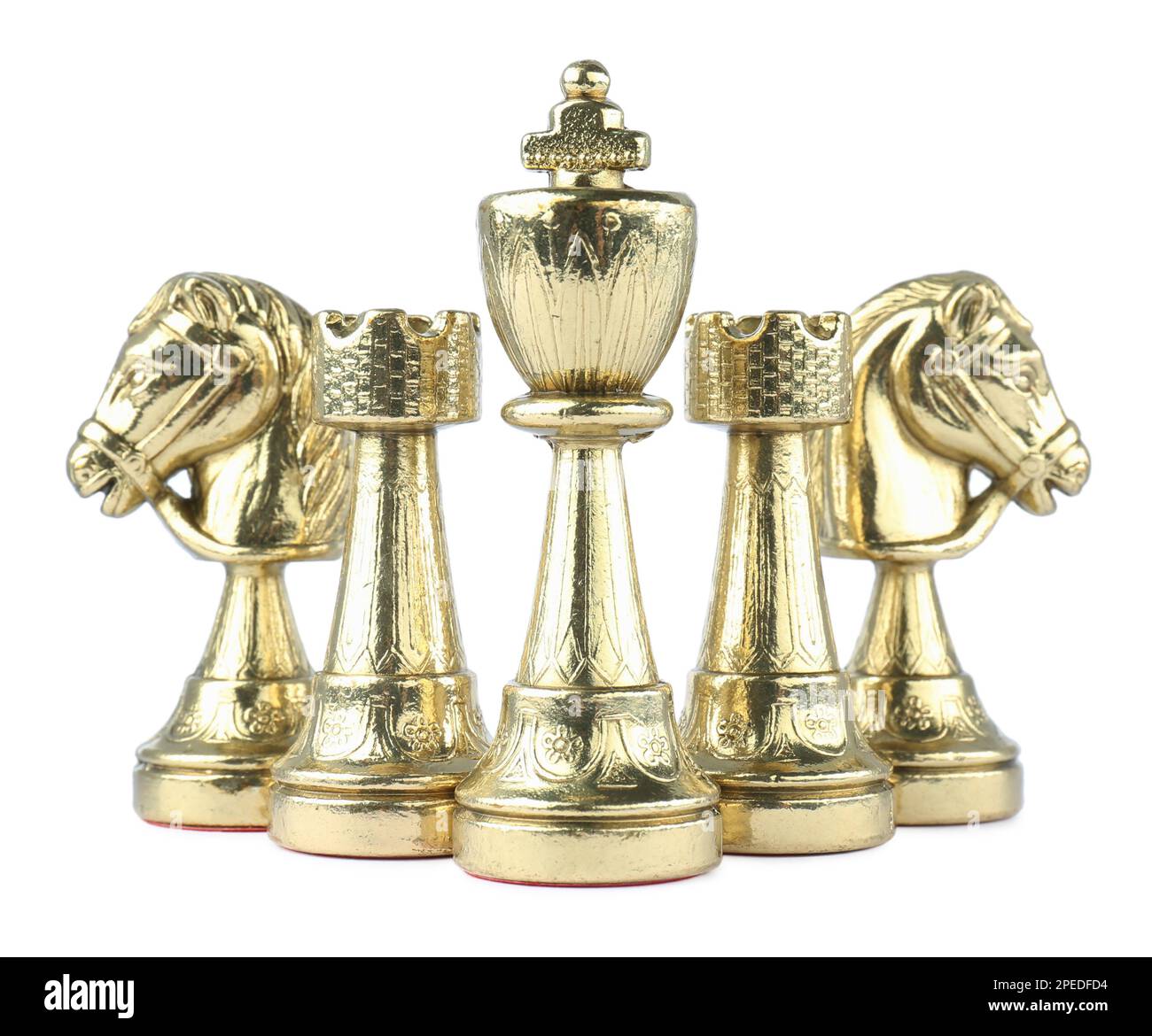 Goldene Schachfiguren auf weißem Hintergrund Stockfoto