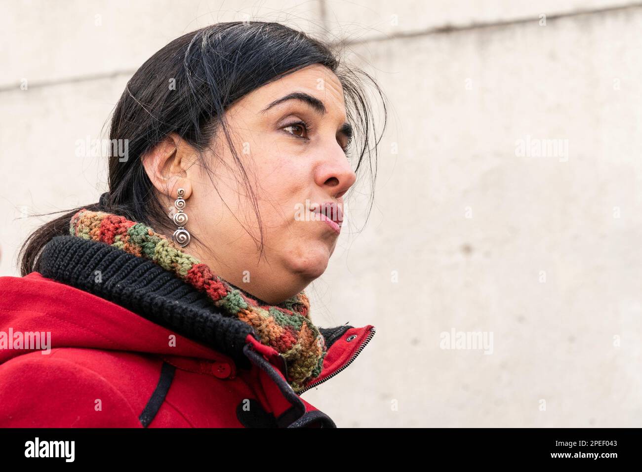 Kongressabgeordnete Nicole Malliotakis spricht am 15. März 2023 mit Kongressabgeordneter Josh Gottheimer auf einer Pressekonferenz über die Preisgestaltung an der Mündung des Lincoln-Tunnels in New York Stockfoto