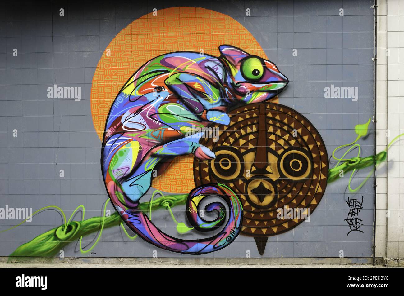 Frankreich, Vitry-sur-seine (94) Val de Marne, Street Art Führung durch Street Art Tour Paris, Kunstwerke des Künstlers Sitou Stockfoto