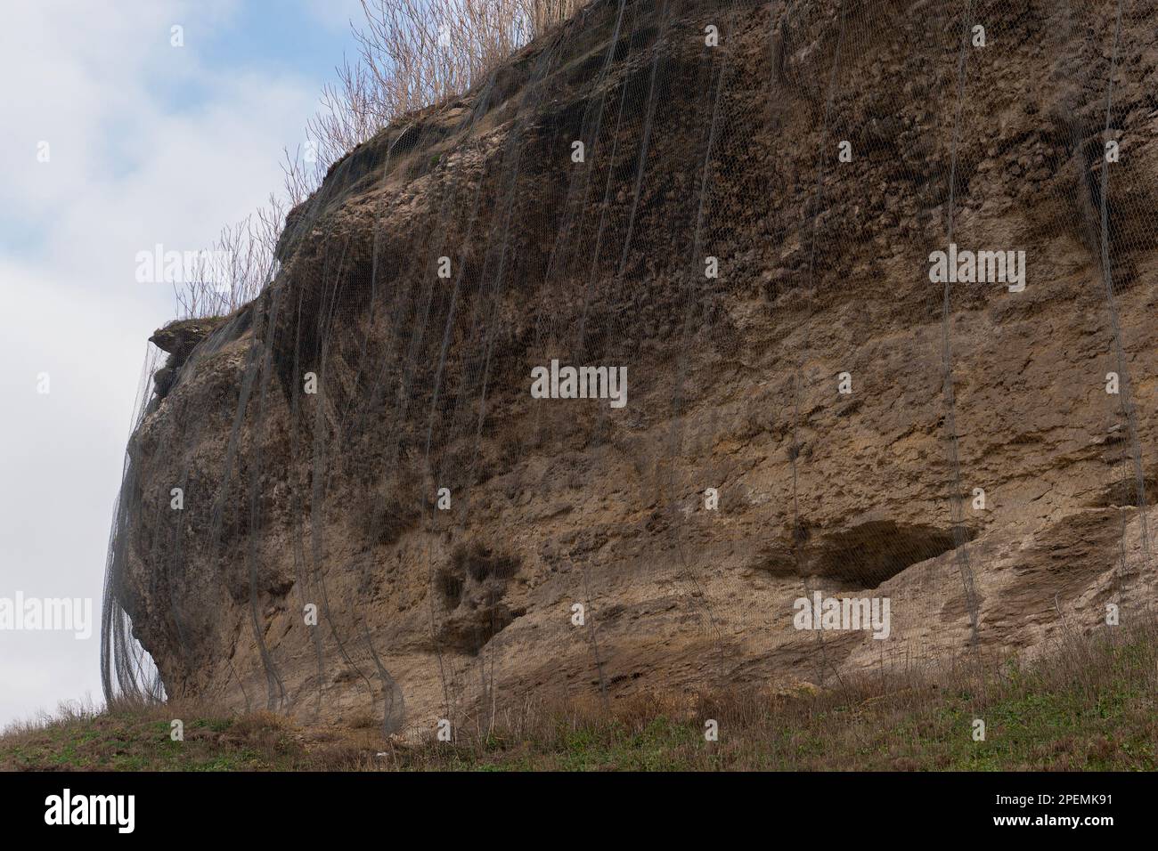 Stahlnetz als Sicherheit gegen herabfallendes Gestein, Region Blacksea, Türkei Stockfoto