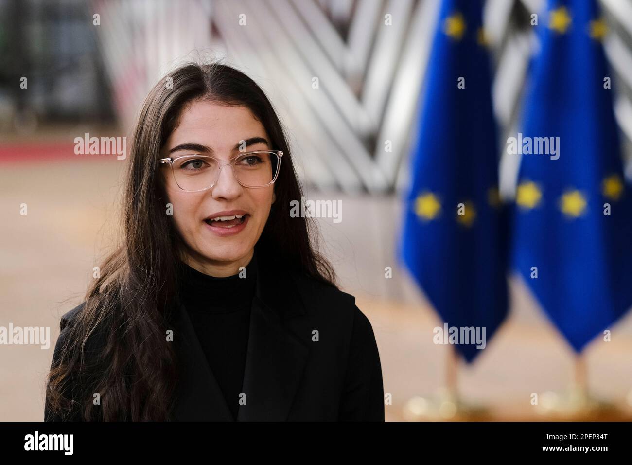 romina-pourmokhtari-fotos-und-bildmaterial-in-hoher-aufl-sung-alamy