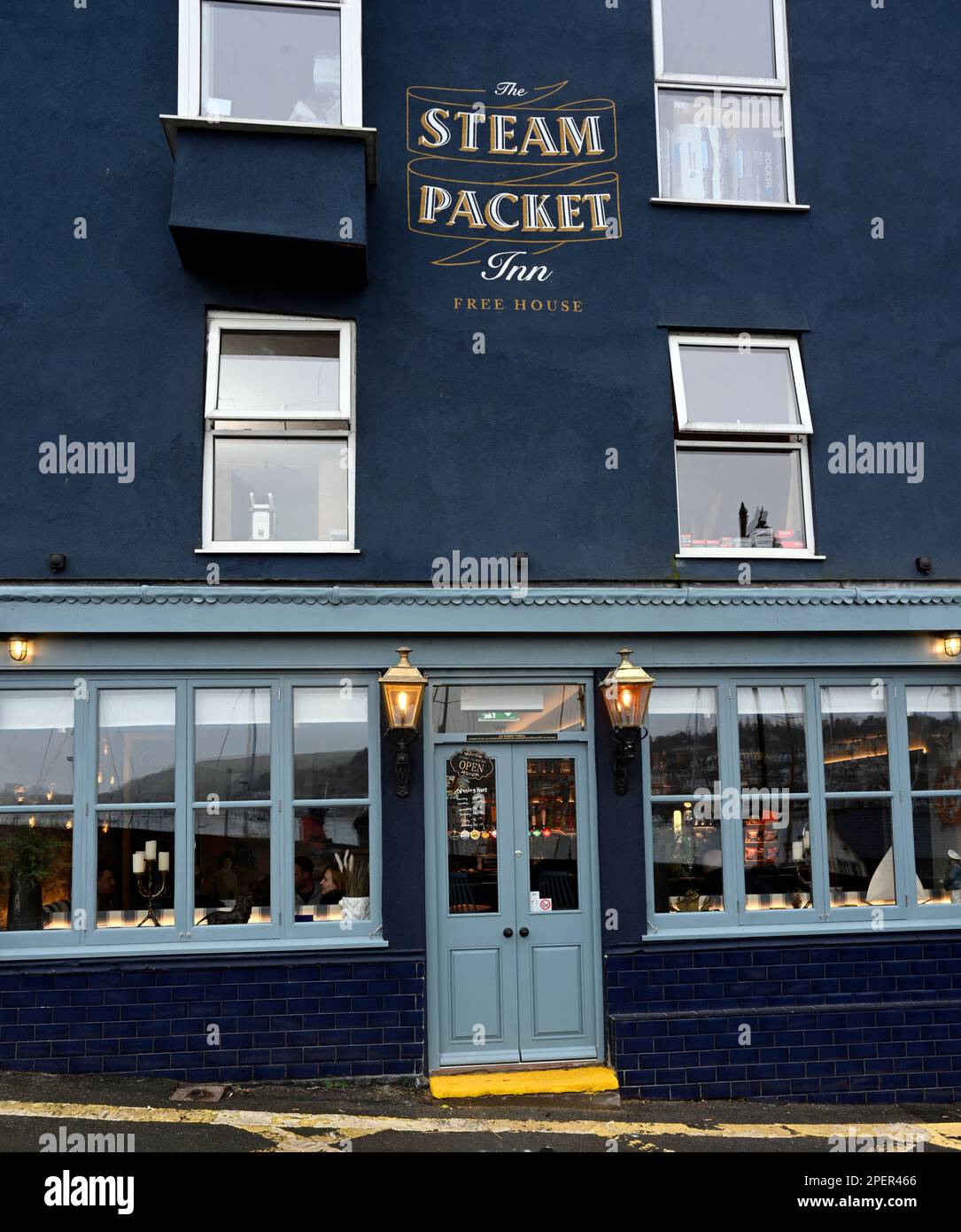 Steam Packet Inn - öffentliches Haus - Fore Street, Kingwear, Dartmouth, Devon, England, UK. Stockfoto