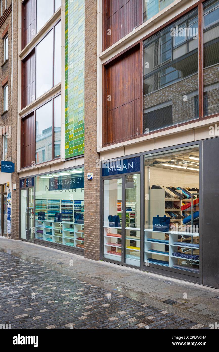 Misan Textiles und Misan Fabrics in 3-4 Berwick Street Soho London. Misan wurde 1983 gegründet. Stockfoto