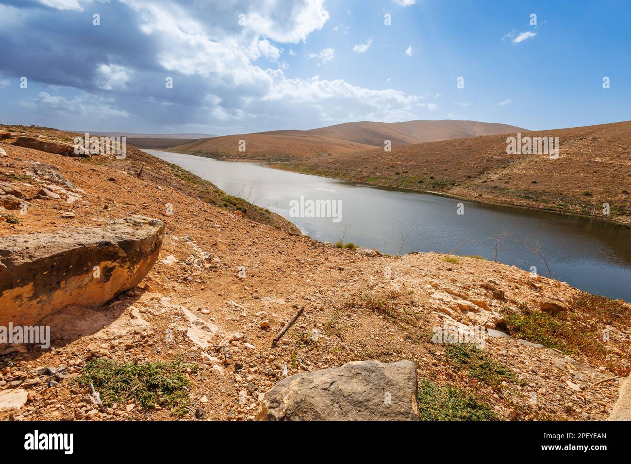 Emblase de los Molinos Wasserreservoir im Zentrum der Insel Fuerteventura auf den Kanarischen Inseln Stockfoto