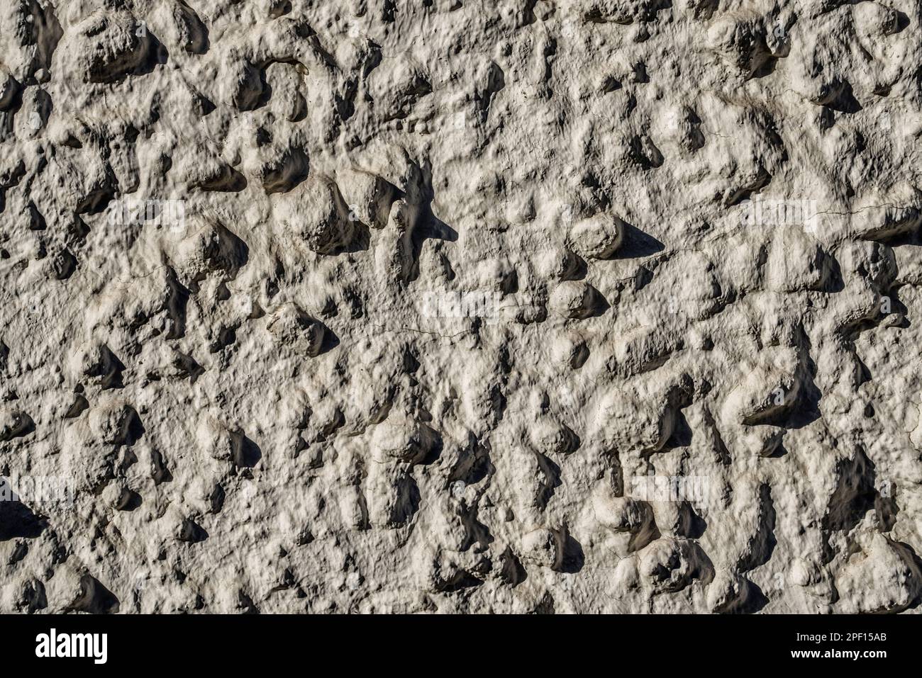 Detail einer alten verputzten Wand Stockfoto