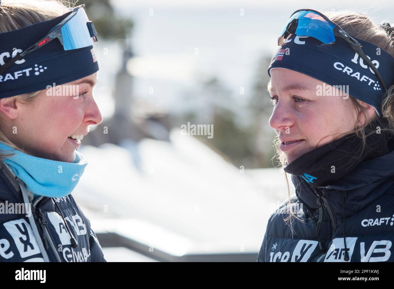 BiathlonLegende und Olympiasieger Tiril Eckhoff (R) mit ihrer Freundin Ingrid Landmark