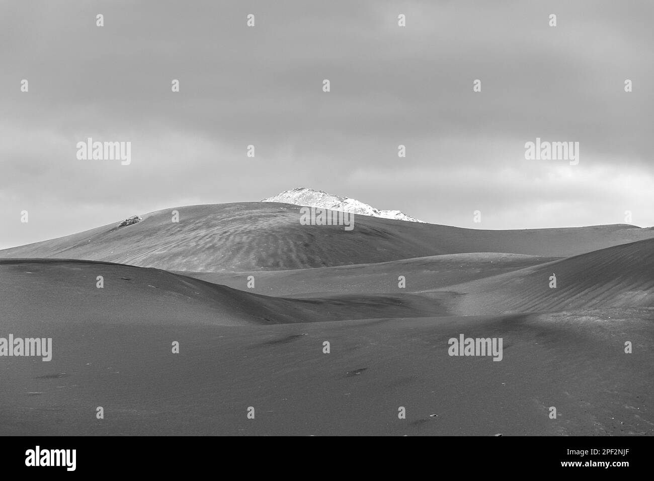 Panoramablick auf den Nationalpark Timanfaya mit Vulkan Stockfoto