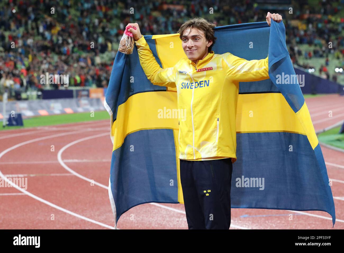 Armand DUPLANTIS feiert seine Goldmedaille nach der Polengruft bei der European Athletics Championship 2022 Stockfoto