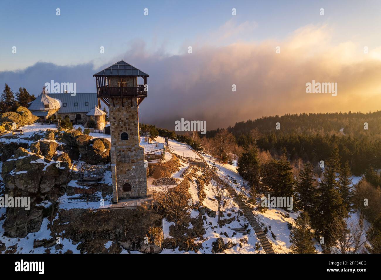 Wysoki Kamien im Karkonosze-Gebirge in Polen aus der Vogelperspektive Stockfoto