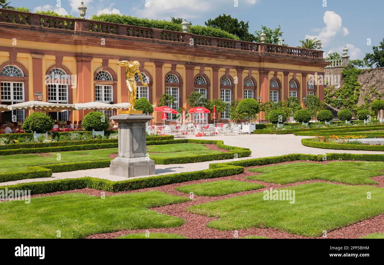 Weilburg im Renaissance-Stil, erbaut 1533, 1572, untere Orangerie mit Obstspalierern, Weilburg an der Lahn, Hessen, Deutschland Stockfoto