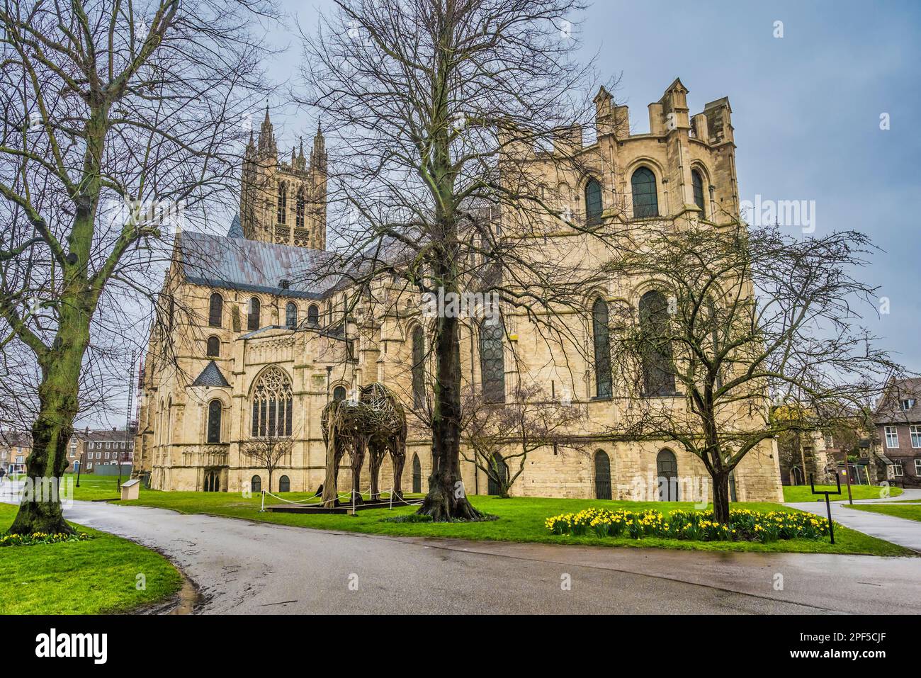 Das Bild ist die berühmte Weltkulturerbestätte der Christ Church Cathedral in Canterbury in Kent. Stockfoto