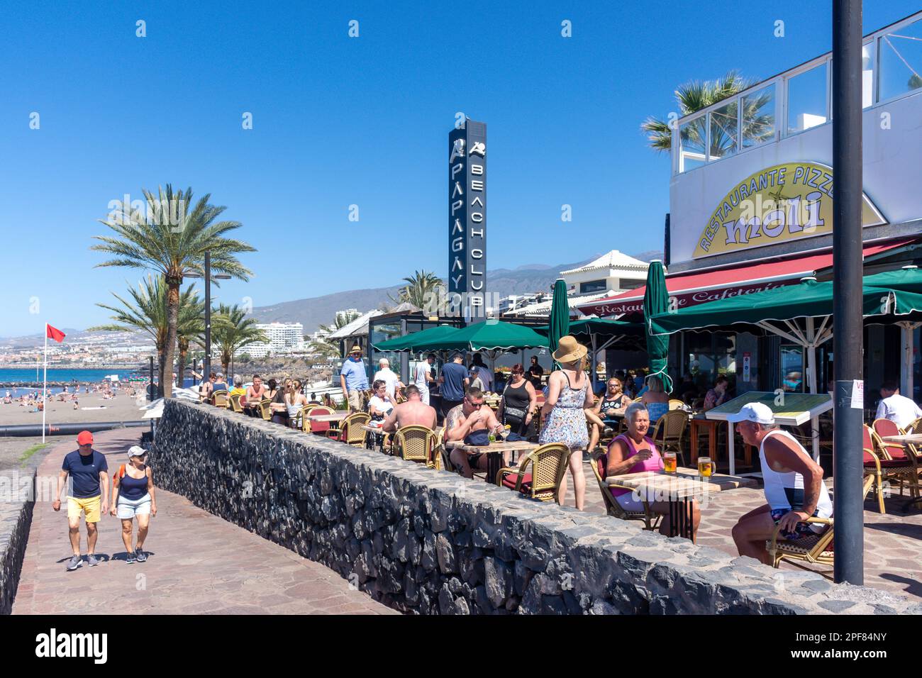 Moli Pizza Restaurant und Papagayo Beach Club, Avenue Rafael Puig Lluvina, Playa de las Américas, Teneriffa, Kanarische Inseln, Königreich Spanien Stockfoto
