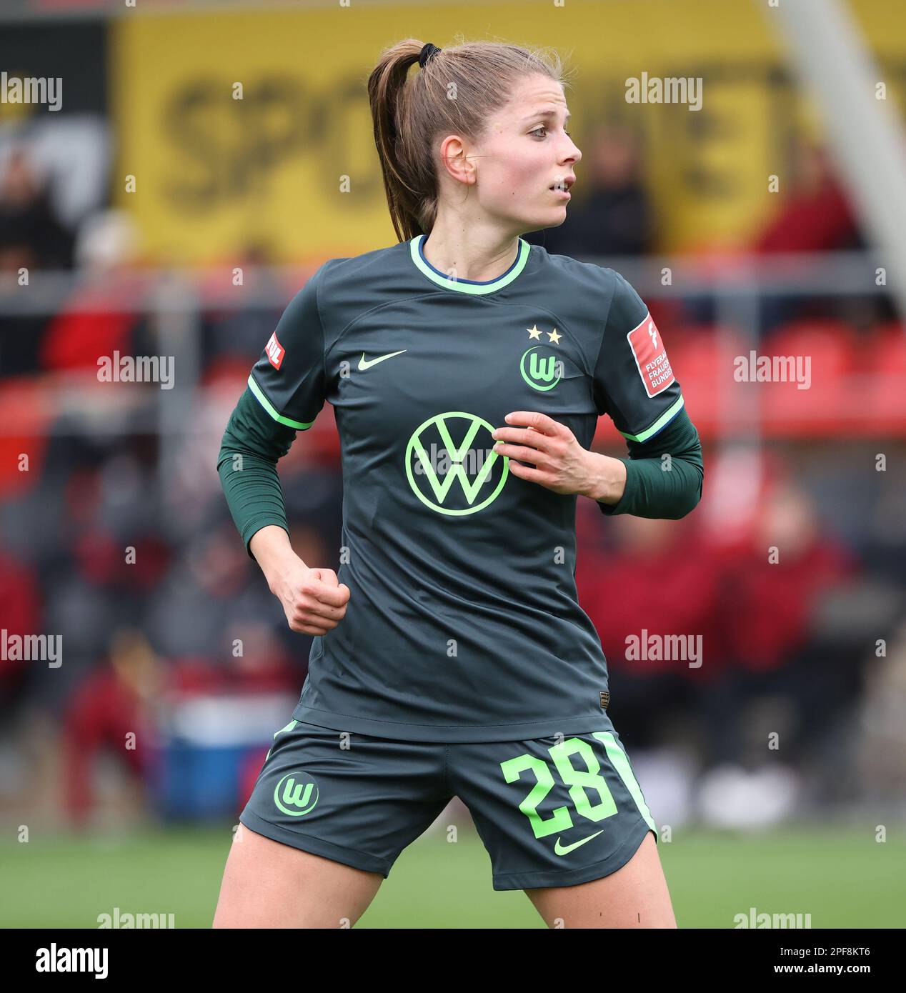 Tabea Wassmuth (Wolfsburg), Leverkusen, Deutschland 12.03.2023, Women's Flyeralarm Bundesliga, Spieltag 14, Bayer 04 Leverkusen - VfL Wolfsburg Stockfoto