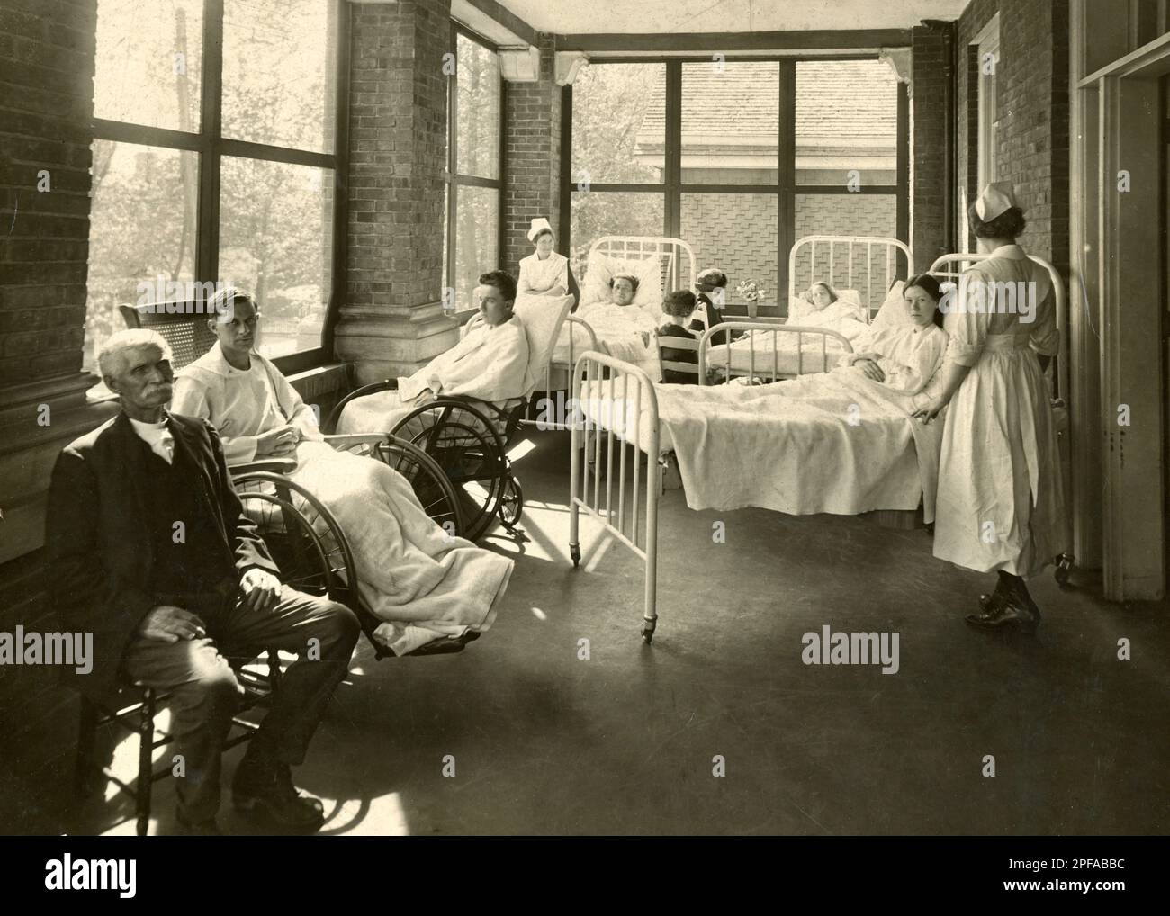 Krankenhaus um 1900, Sanatorium wahrscheinlich für die Erholung von Tuberkulosepatienten. Tuberkulose-Krankenhaus. Stockfoto