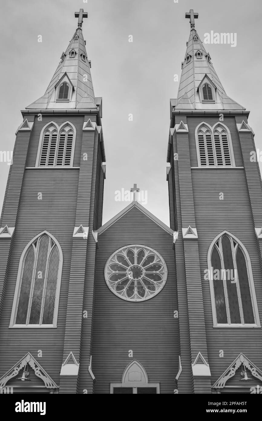 Alte hölzerne Kirche. St. Pauls indische Kirche, römisch-katholische Kirche ist eine hölzerne Kirche im gotischen Stil mit einem Turm. North Vancouver, Kanada. Nob Stockfoto